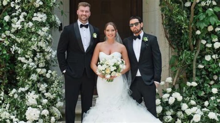 Unveiling The Mystery: Who Is Eminem Married To?