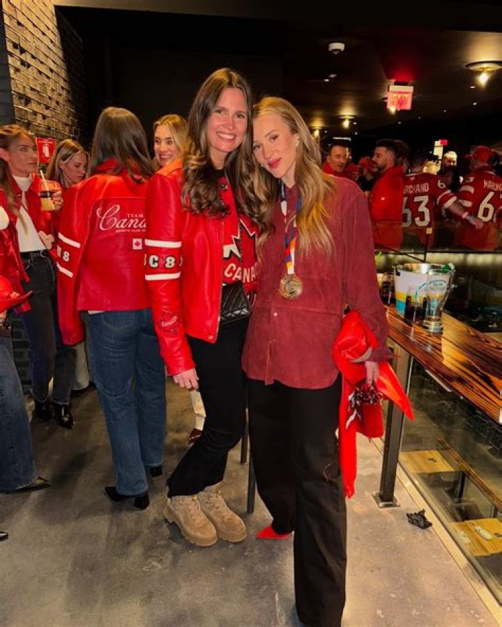 Unveiling The Sidney Crosby Family: A Look Into The Life Of A Hockey Legend